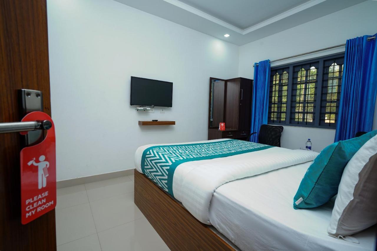 Oyo 6526 Ap Residency City Sultan Bathery Buitenkant foto
